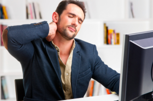 How To Minimize Neck Pain At Your Desk?
